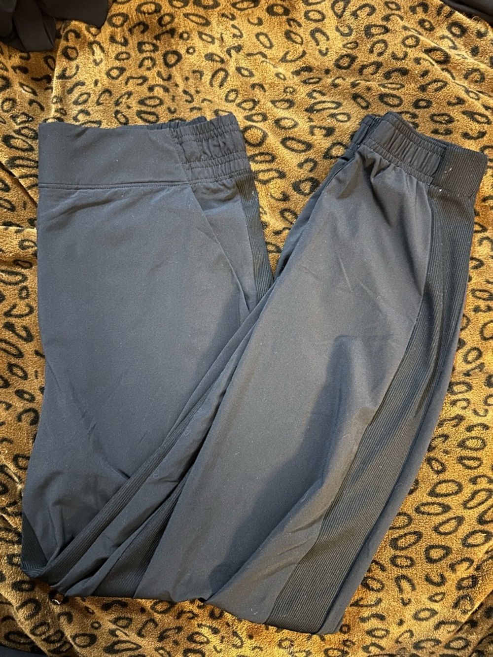 Athleta black Athletic Jogger Pants - Comfortable Everyday Wear size 6